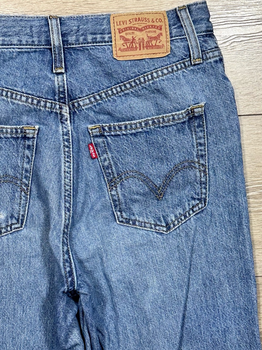 Levi’s High Waisted Straight Leg Jeans Medium Wash Cotton & Hemp Blend - Picture 15 of 15